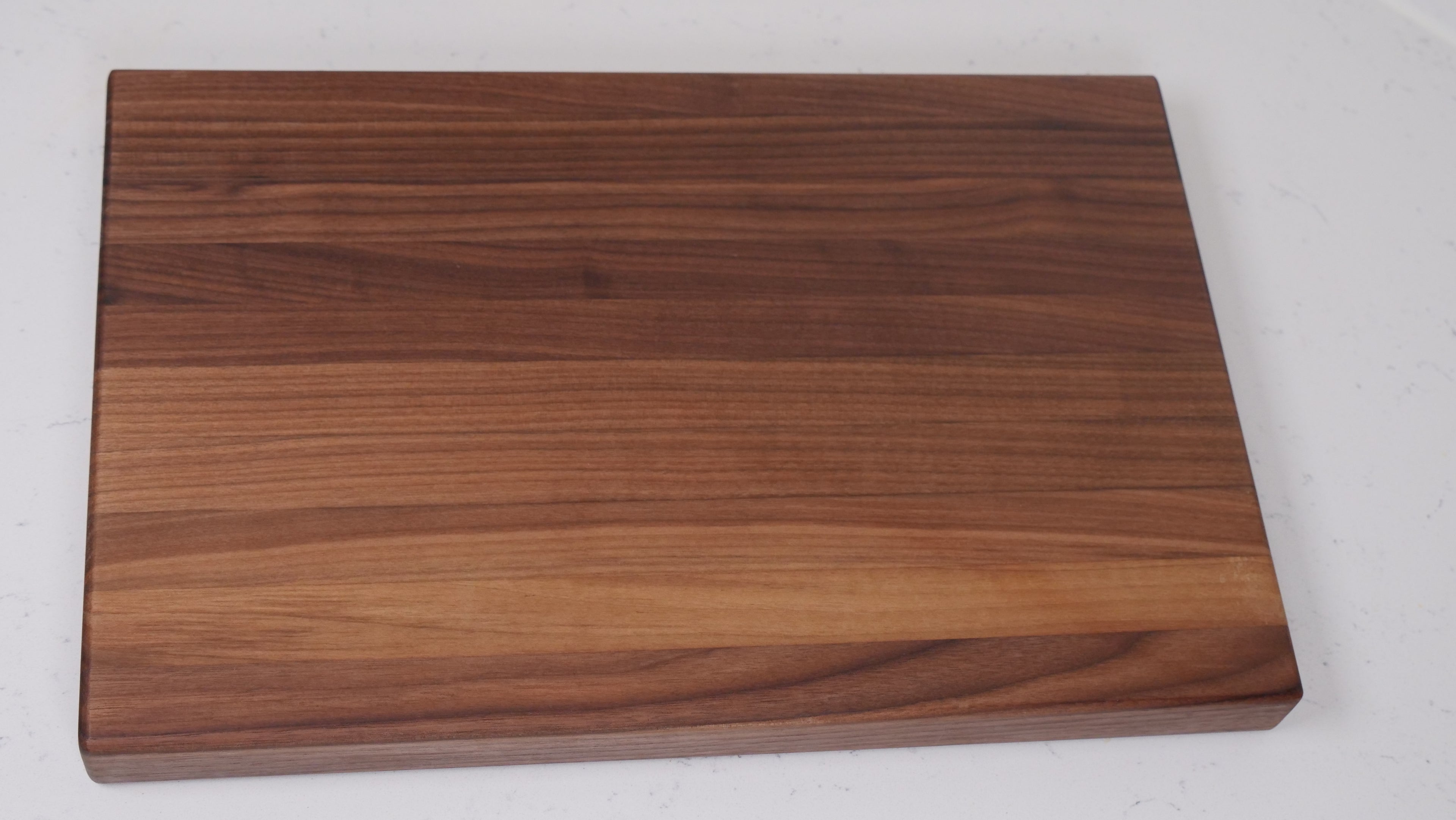 Walnut Edge Grain Cutting Board