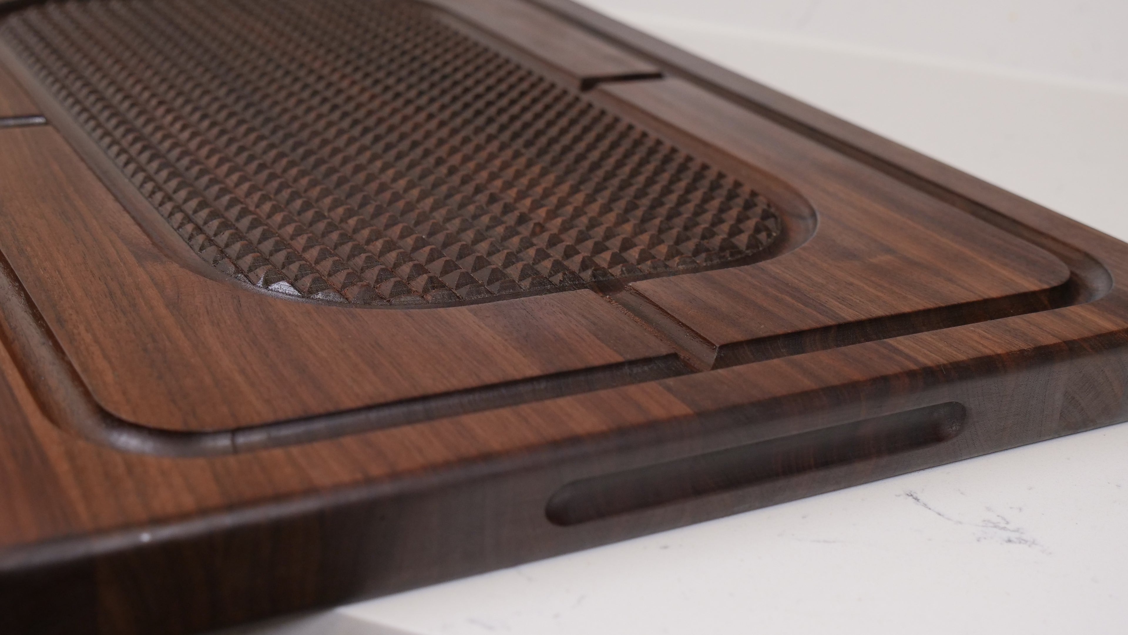 Large Carving Cutting Board with Spikes, Reversible with Stabilizing Pyramid Design